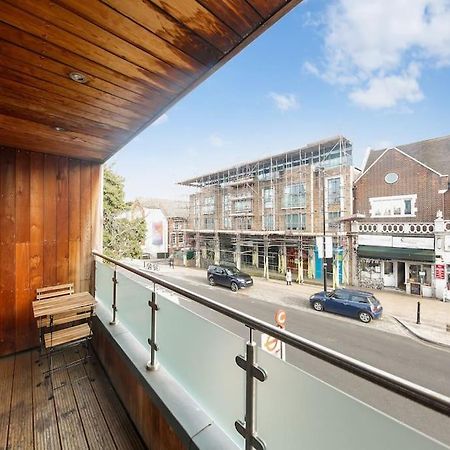 Pleasing 2Bed Flat 10Min To Wimbledon Tennis Court لندن المظهر الخارجي الصورة