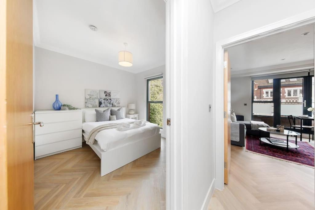 Pleasing 2Bed Flat 10Min To Wimbledon Tennis Court لندن المظهر الخارجي الصورة